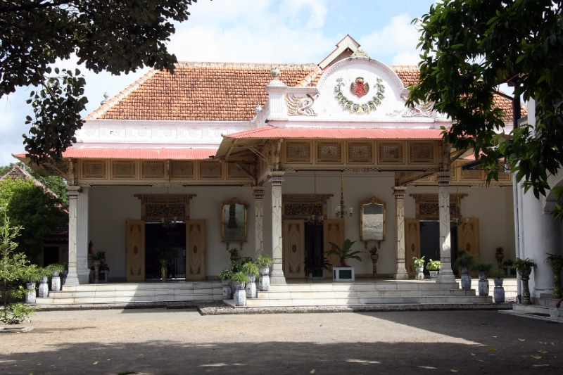 Sultan's palace, Java Yogyakarta Indonesia.jpg - Indonesia Java Yogyakarta. Sultan's palace